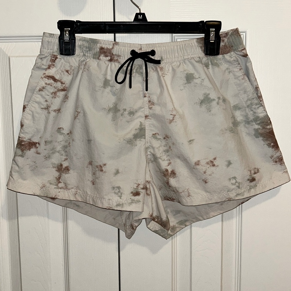 Mountain Hardwear shorts
